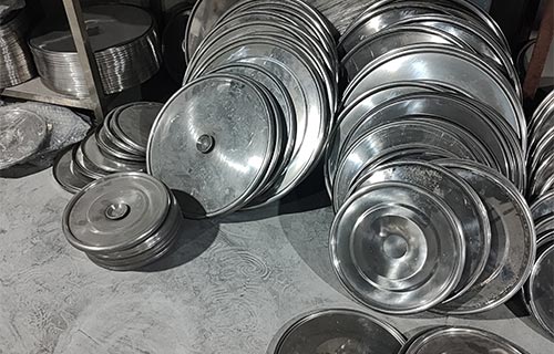 200噸不銹鋼鍋蓋成型液壓機(jī)